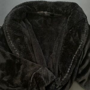 LAST CALL: Luxurious Black Faux fur Robe